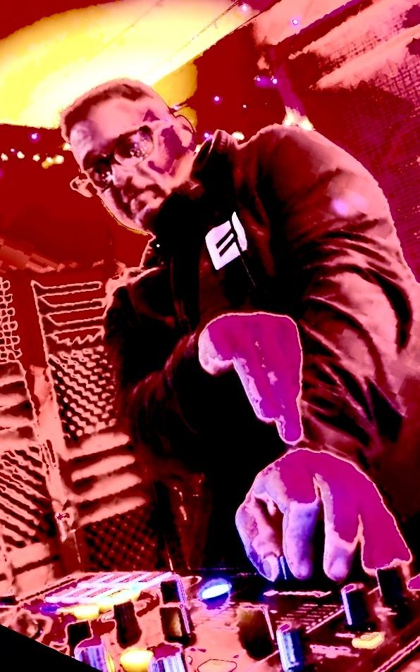 alt_header_djdementiaakachrisb