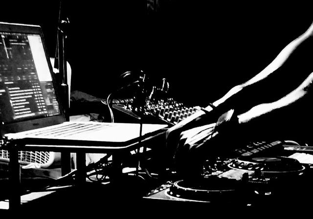 alt_header_officialfrancodahous3h3ad