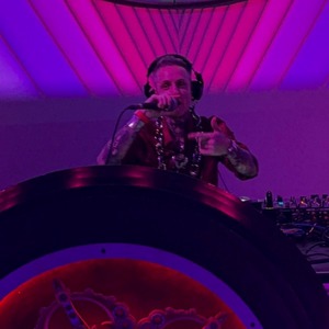 profile_EmCeeReality