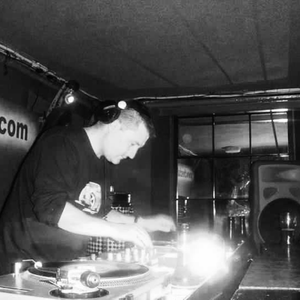 profile_Nicky_Adams_