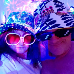 profile_Djs_Azza_and_Bizzie