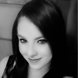 profile_lindsayfierce