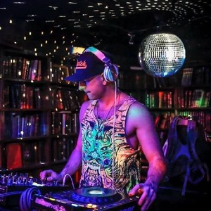 profile_Sweet_Lou419