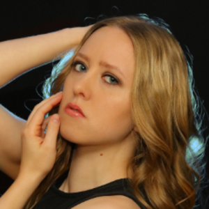 profile_GillianHayek