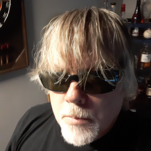 profile_JohnnyThunders04