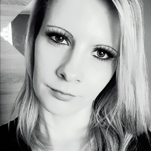 profile_LayDeeDivine