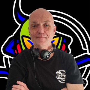 profile_the_only_one_oficial