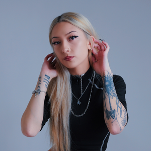 profile_henny