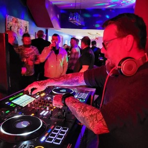 profile_DJOutcastofSociety