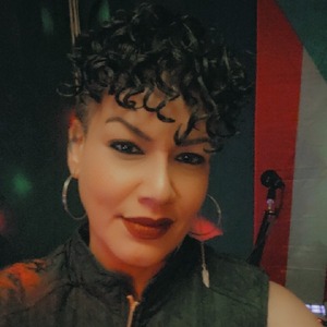 profile_MrsDjSexylips