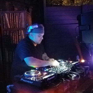 profile_MrLatinHouse