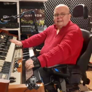 profile_JustRobHounddog