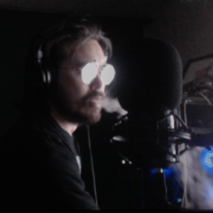 profile_dEEdEE_LighthousE