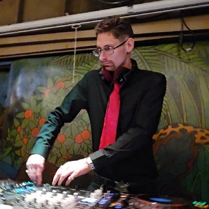 profile_DJ_Manifest_Destiny