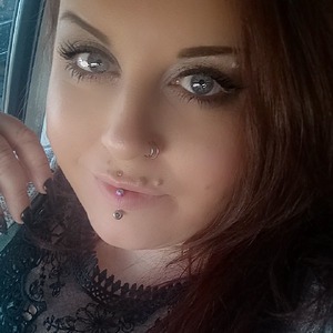 profile_heyyymissredhead