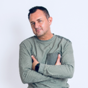 profile_djVictorDinaire