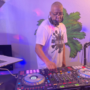 profile_DJReggieWard