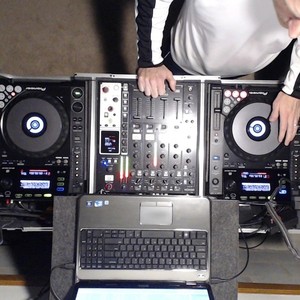profile_DJ_KennyD