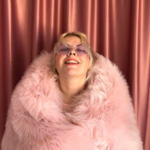 profile_Grandma_Crossing