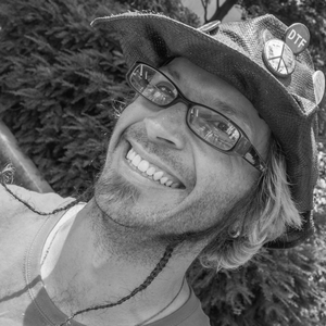 profile_ChromiePants