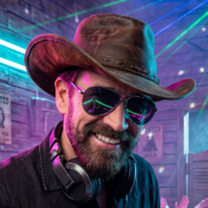 profile_DJ_Brady