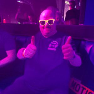 profile_LeeHughesDJ