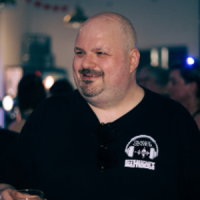 profile_LeeHughesDJ