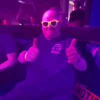 profile_LeeHughesDJ